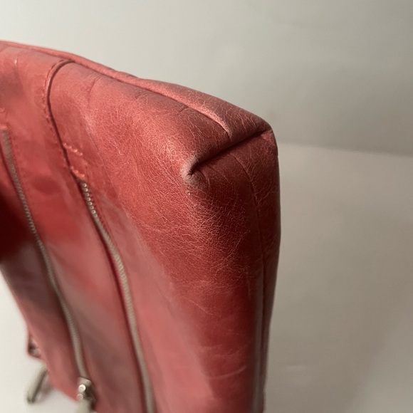 Hobo Red Pink Mara Crossbody Leather Bag - Picture 6 of 13